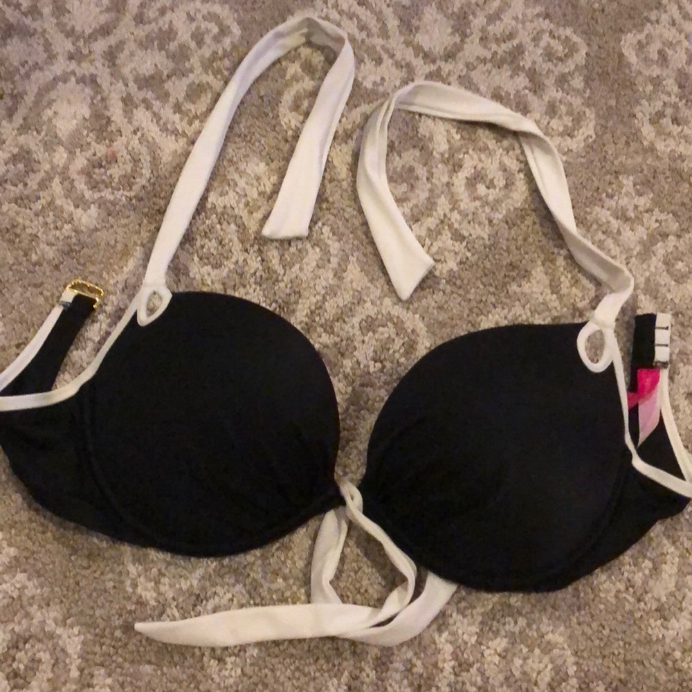 Victoria’s Secret bikini top